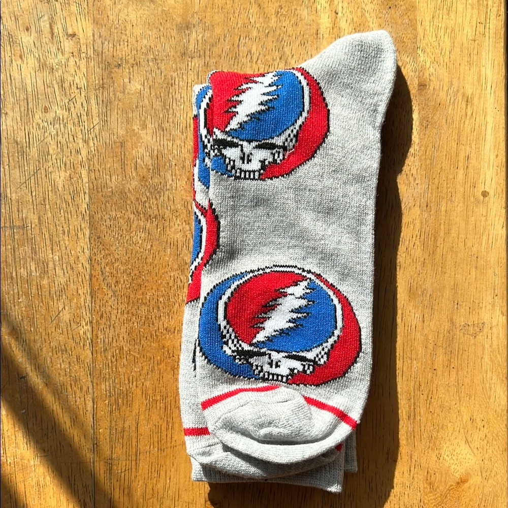 Grateful Dead Gray and Red Casual Socks with Steal Your Face - Picture 4 of 4